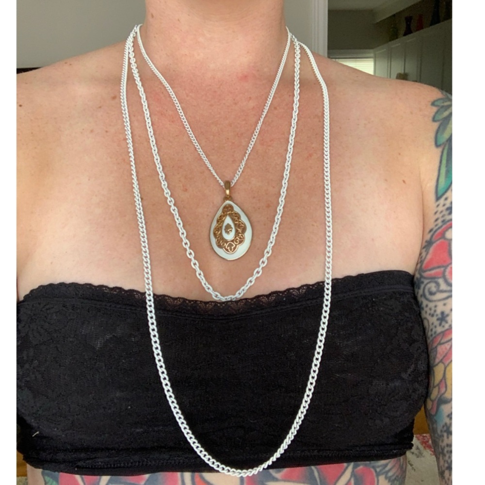 Vintage layered white and gold necklace